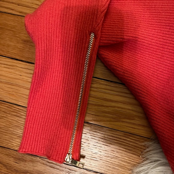 Sweater - Picture 3 of 5